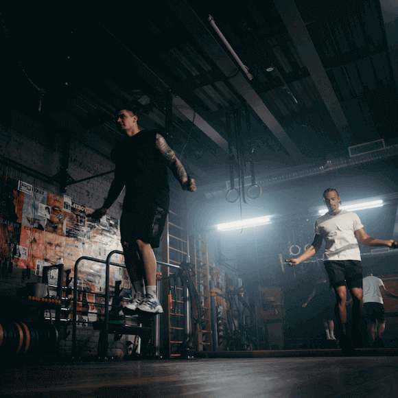 No pain, no gain? Warum du Schmerzen beim Fitness haben kannst